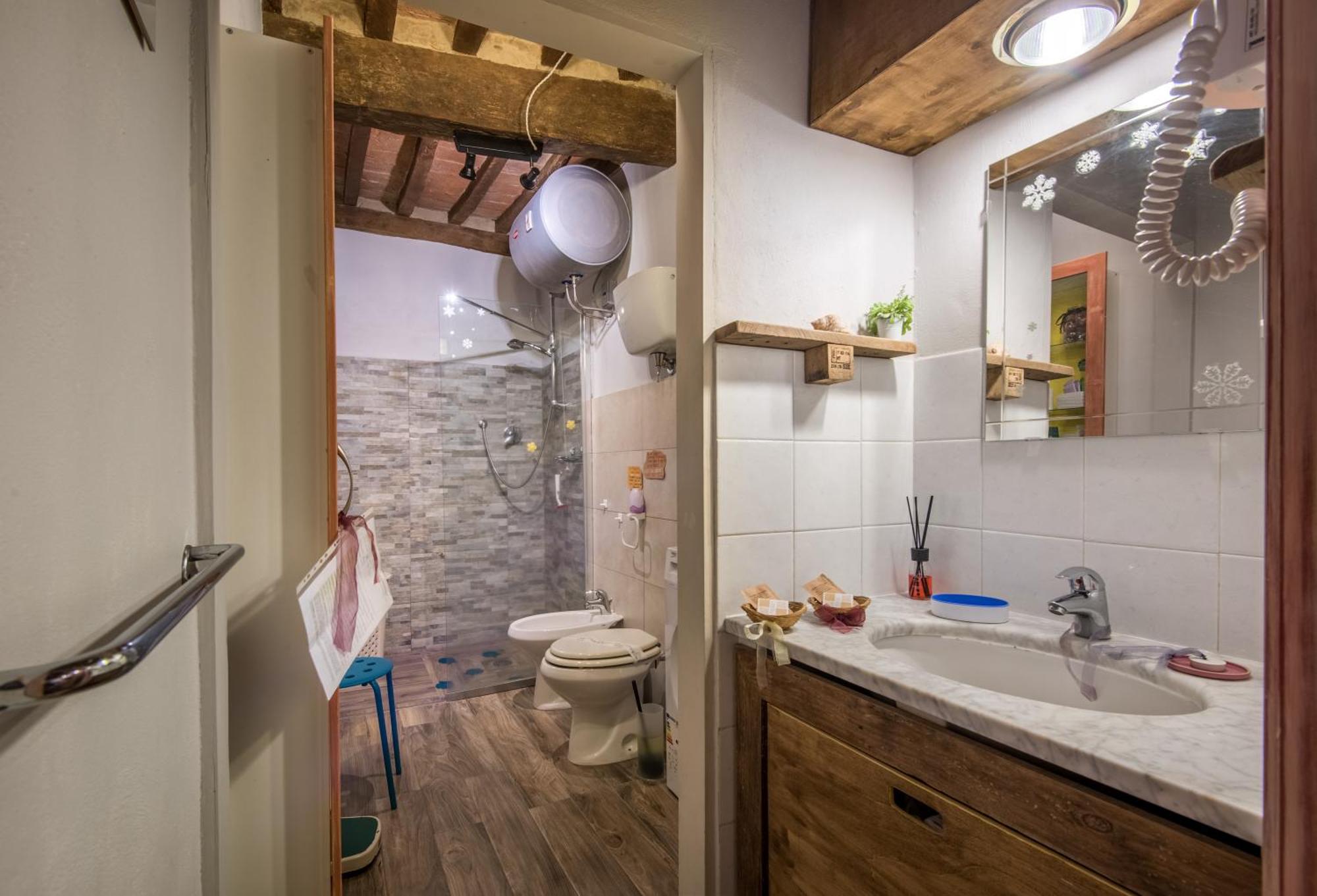 La Casa Gialla Di Буонконвенто Екстериор снимка