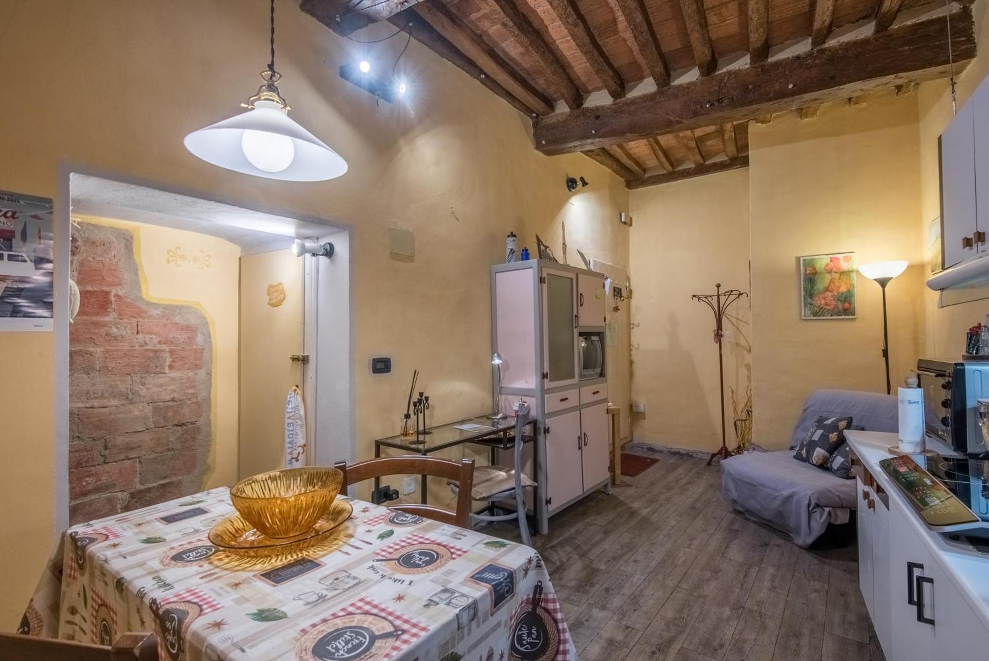 La Casa Gialla Di Буонконвенто Екстериор снимка